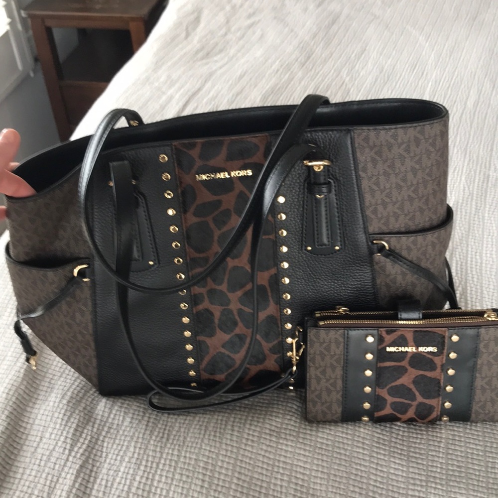 Michael Kors purse and wallet